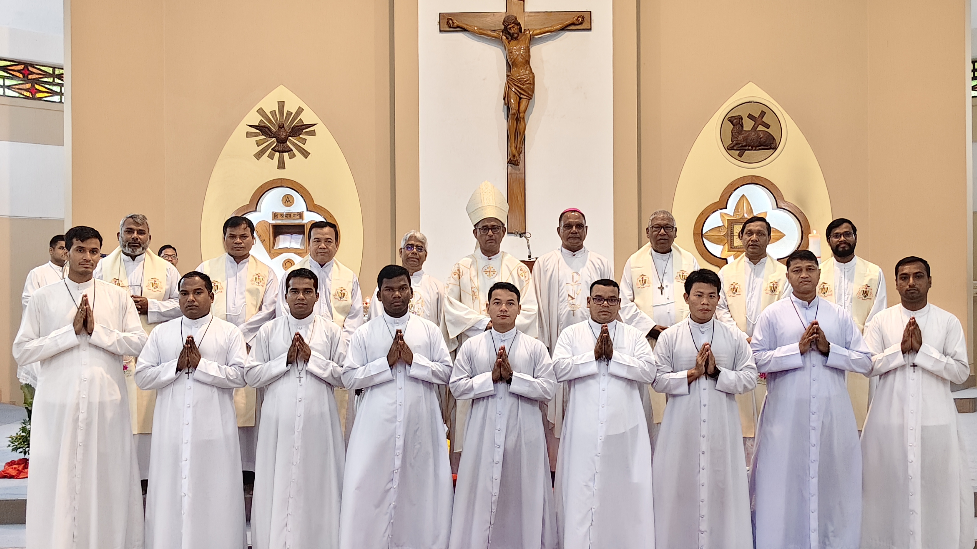 Nine Theology Seminarians Receive Candidacy to Diaconate